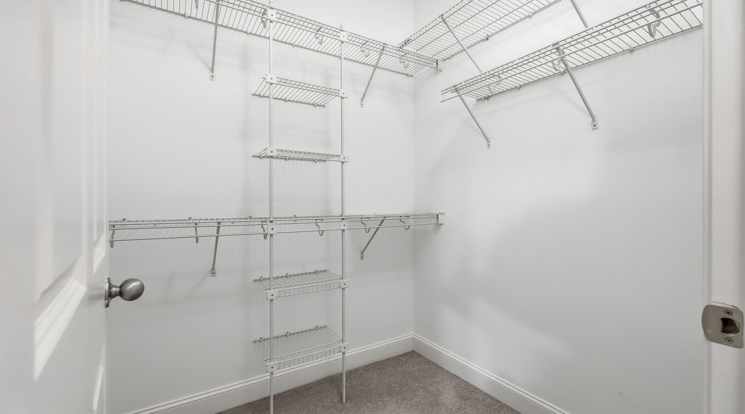 1709 Long Street Chattanooga, TN 37408 - Photo 20 of 44 Primary Closet