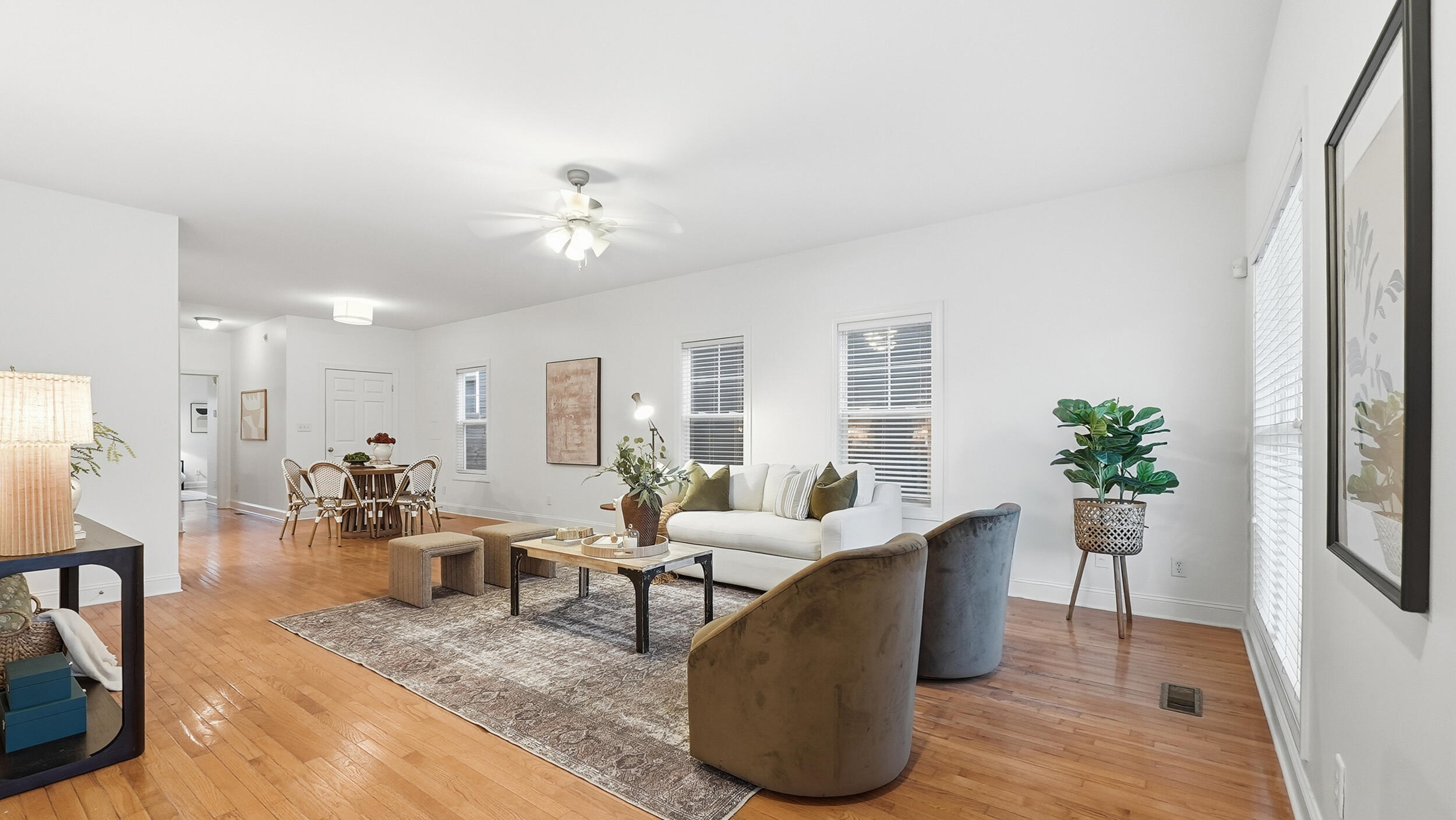 1709 Long Street Chattanooga, TN 37408 - Photo 3 of 44 Living Room