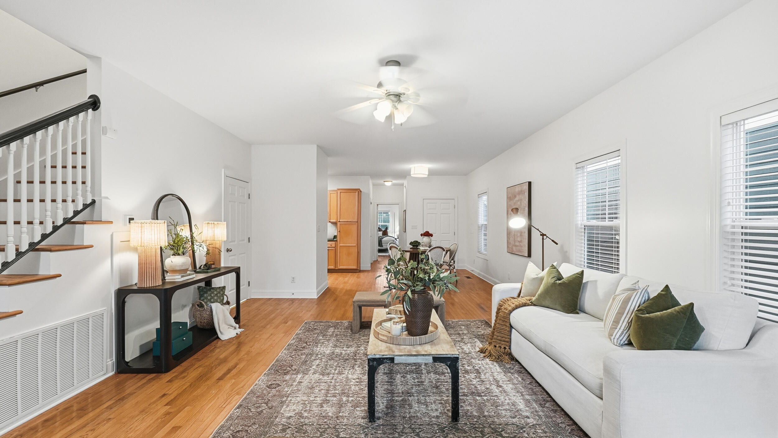 1709 Long Street Chattanooga, TN 37408 - Photo 4 of 44 Living Room