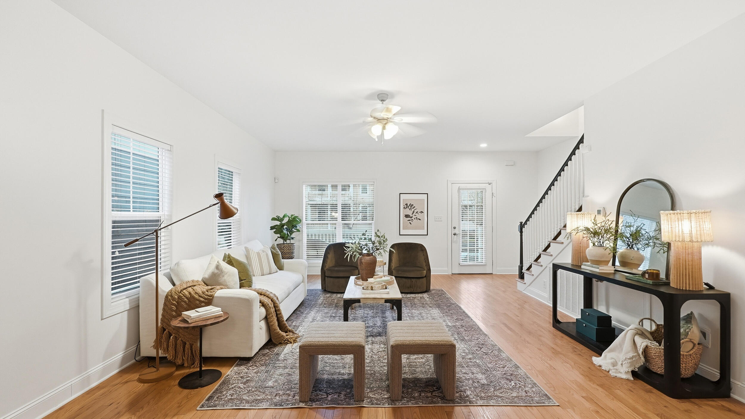 1709 Long Street Chattanooga, TN 37408 - Photo 6 of 44 Living Room
