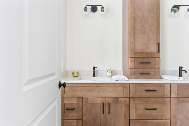 $575,000 | 50 Hogan Circle, Unit 2, Westbrook, ME 04092