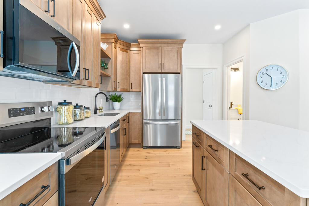 50 Hogan Circle, Unit 2 Westbrook, ME 04092 - Photo 7 of 49 Kitchen