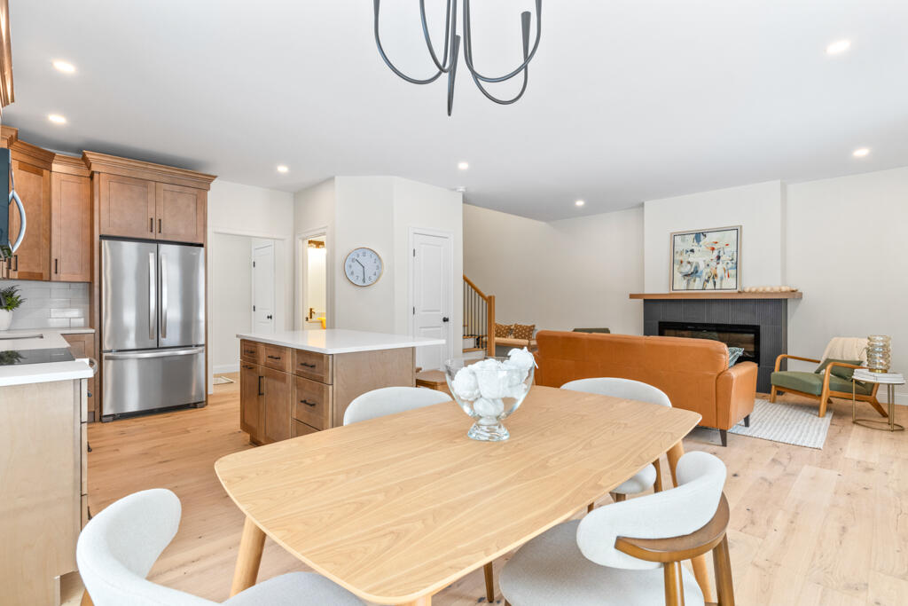 50 Hogan Circle, Unit 2 Westbrook, ME 04092 - Photo 10 of 49 Dining