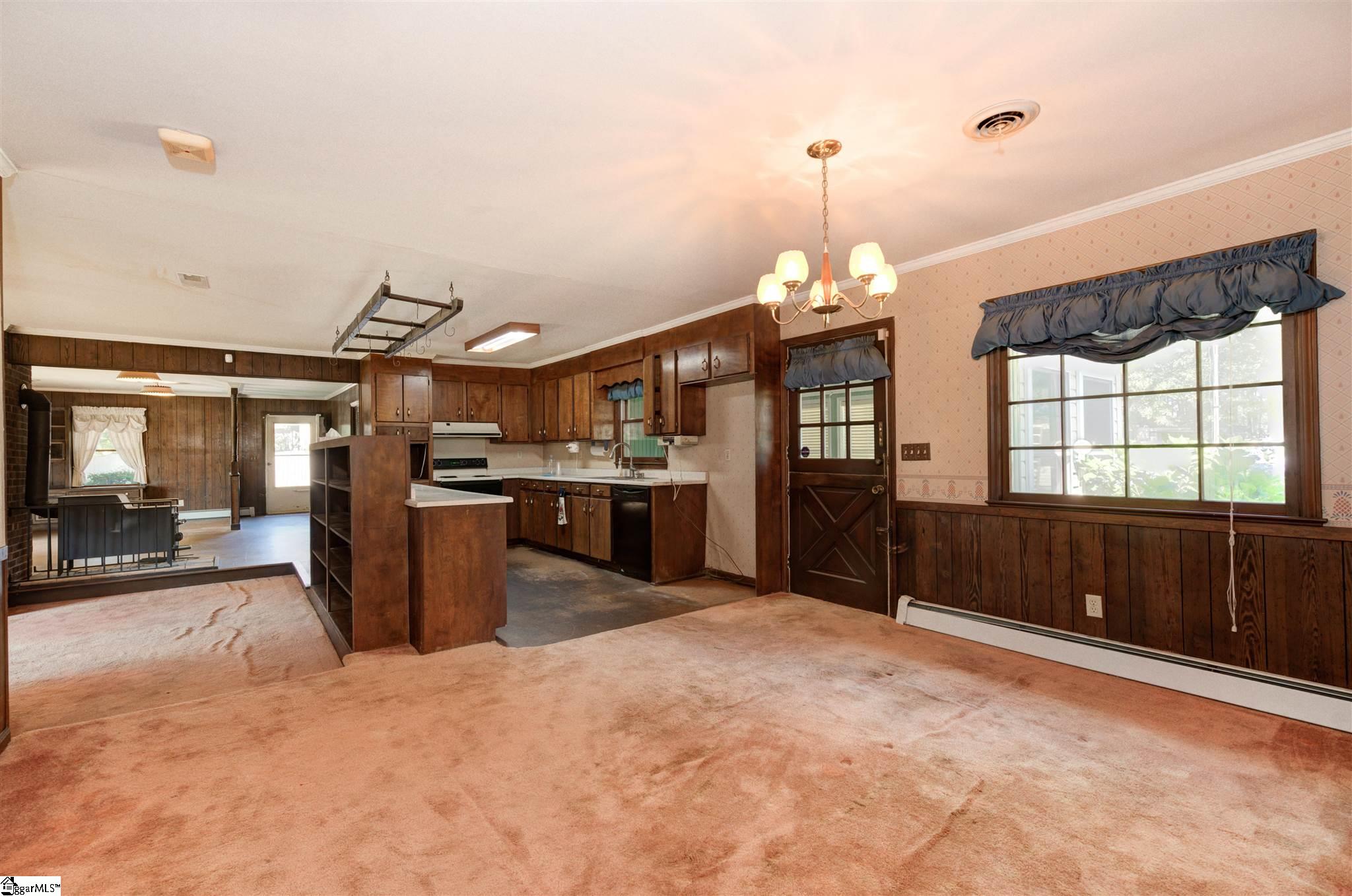 1236 Fairview Road Simpsonville, SC 29680 - Photo 11 of 26