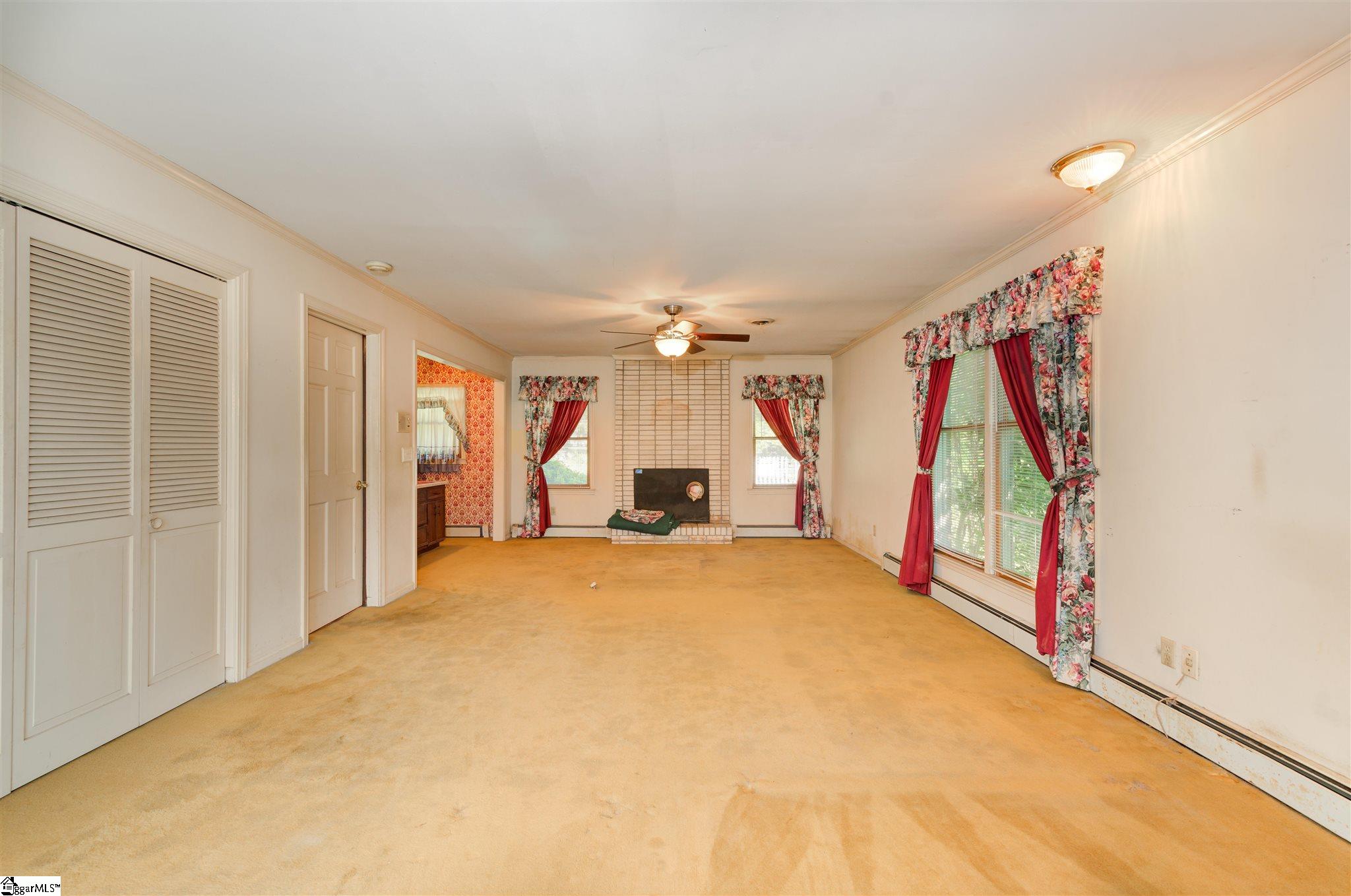1236 Fairview Road Simpsonville, SC 29680 - Photo 13 of 26