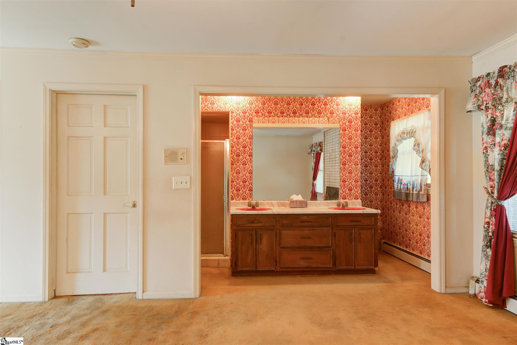 1236 Fairview Road Simpsonville, SC 29680 - Photo 14 of 26