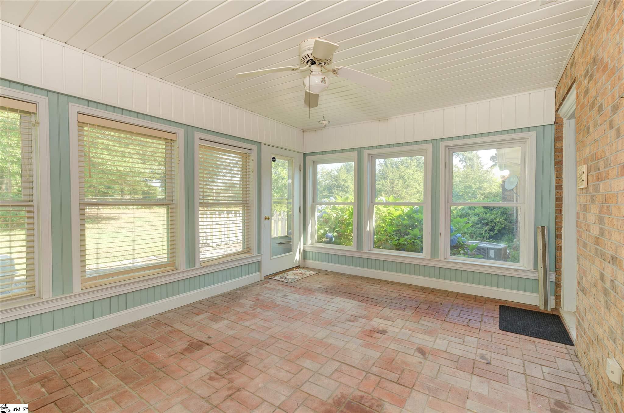 1236 Fairview Road Simpsonville, SC 29680 - Photo 20 of 26