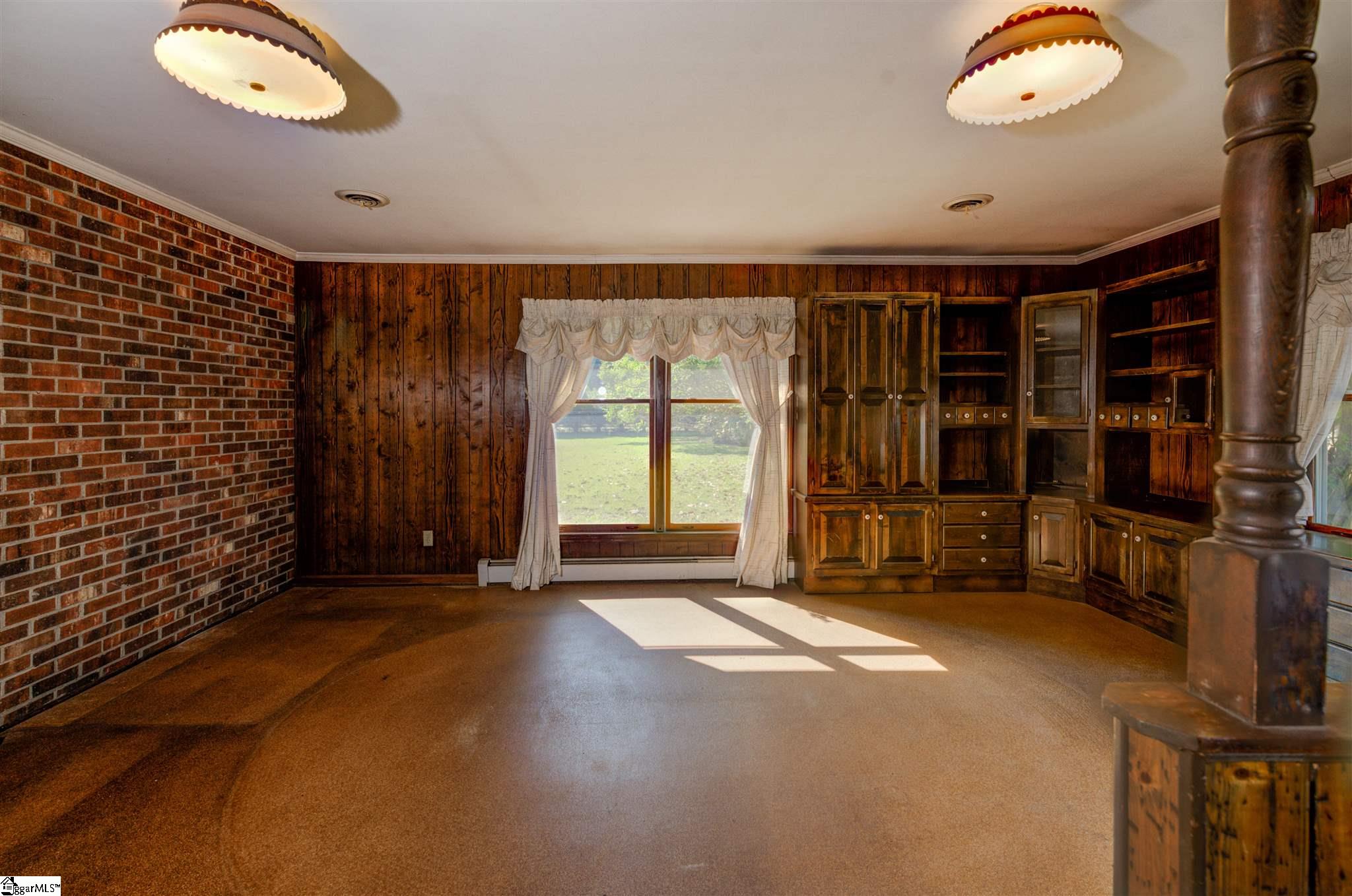 1236 Fairview Road Simpsonville, SC 29680 - Photo 6 of 26