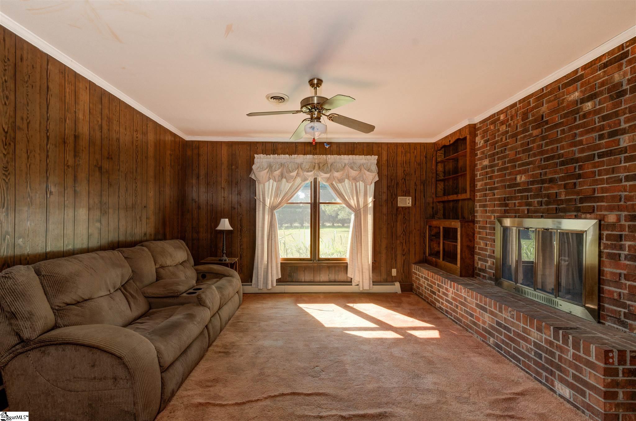 1236 Fairview Road Simpsonville, SC 29680 - Photo 7 of 26