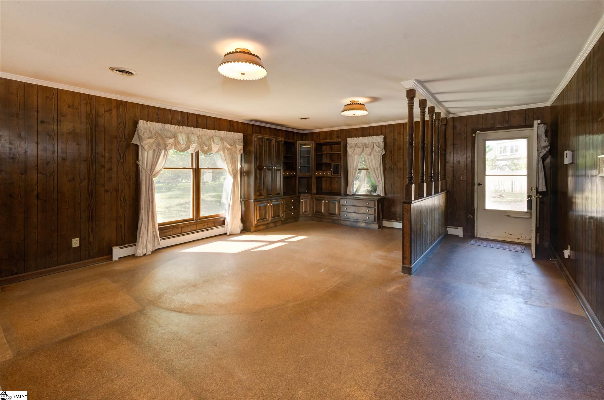 1236 Fairview Road Simpsonville, SC 29680 - Photo 8 of 26