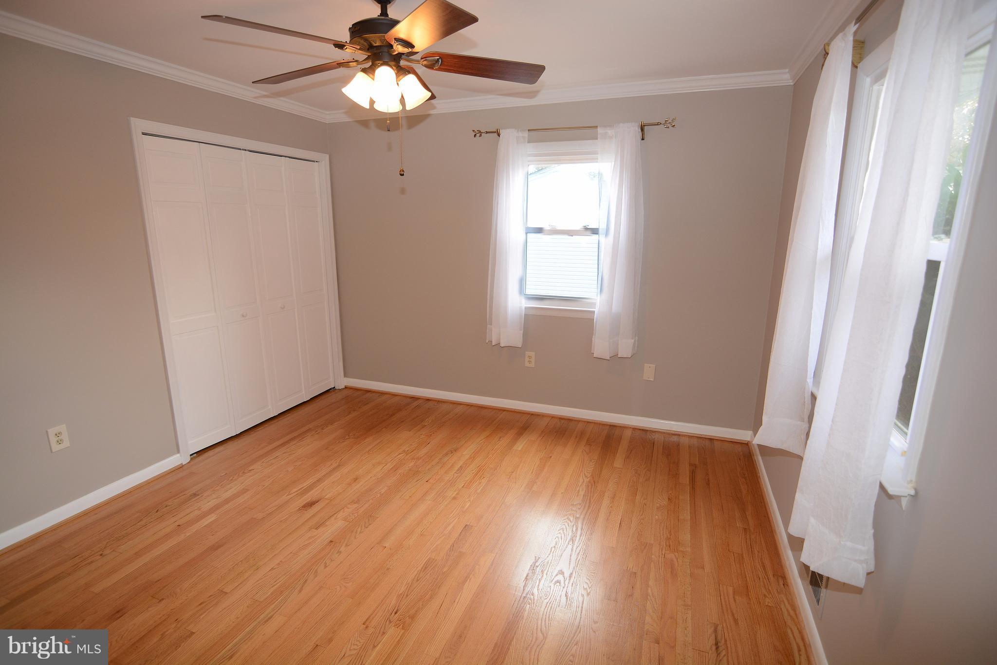 212 Magothy Beach Road Pasadena, MD 21122 - Photo 11 of 30 Bedroom (Master)