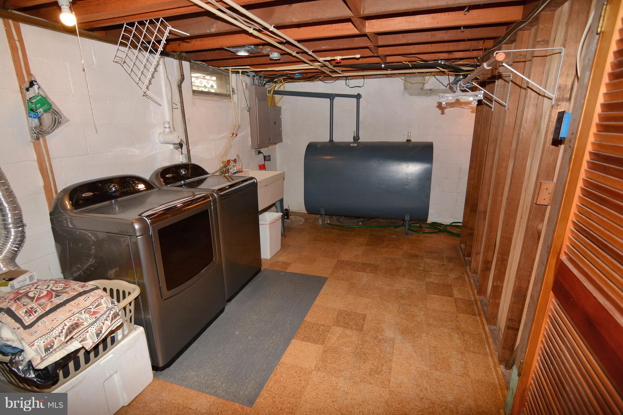 212 Magothy Beach Road Pasadena, MD 21122 - Photo 27 of 30 Bath