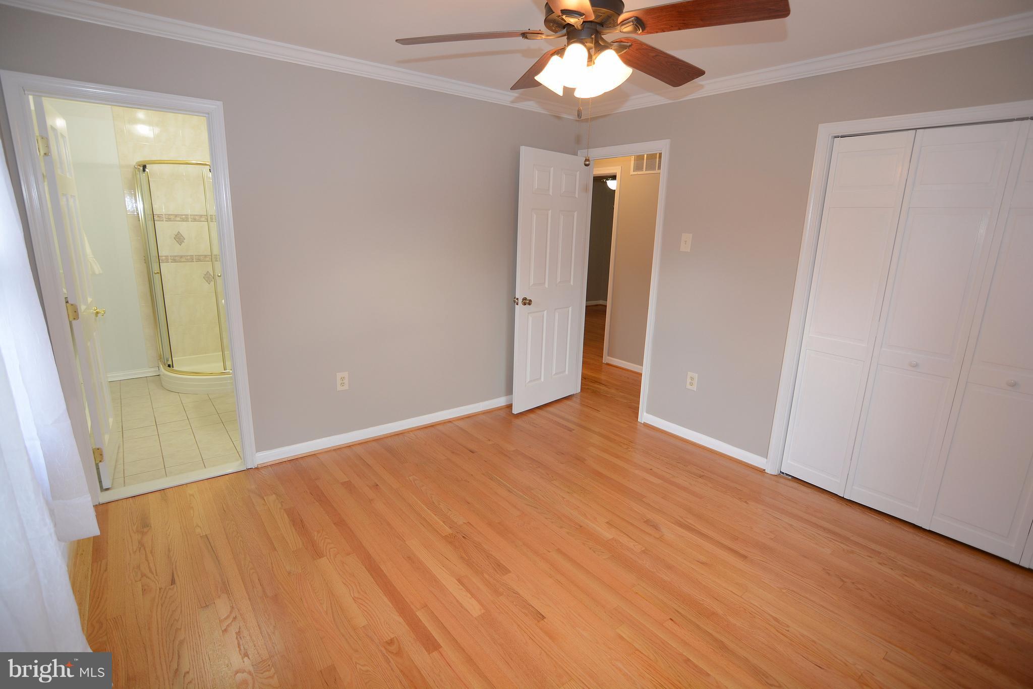212 Magothy Beach Road Pasadena, MD 21122 - Photo 9 of 30 Bedroom (Master)