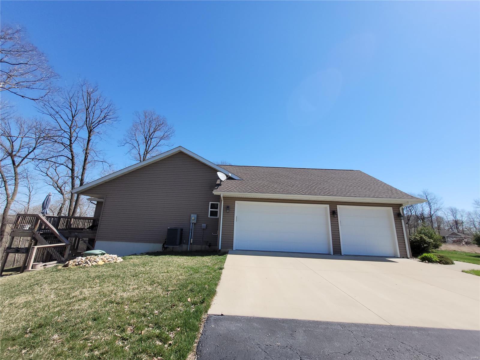 8149 Lost Bridge Road Bethalto, IL 62010 - Photo 2 of 35