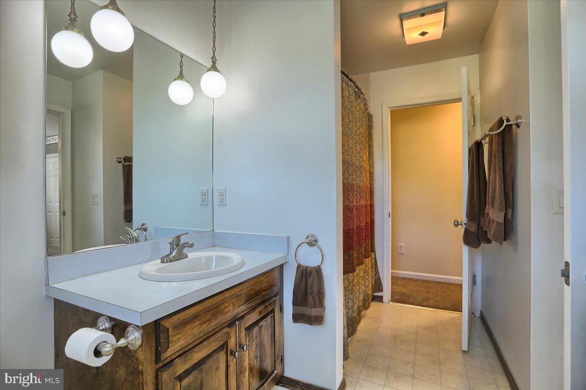 2199 Sheaffer Road Elizabethtown, PA 17022 - Photo 11 of 41