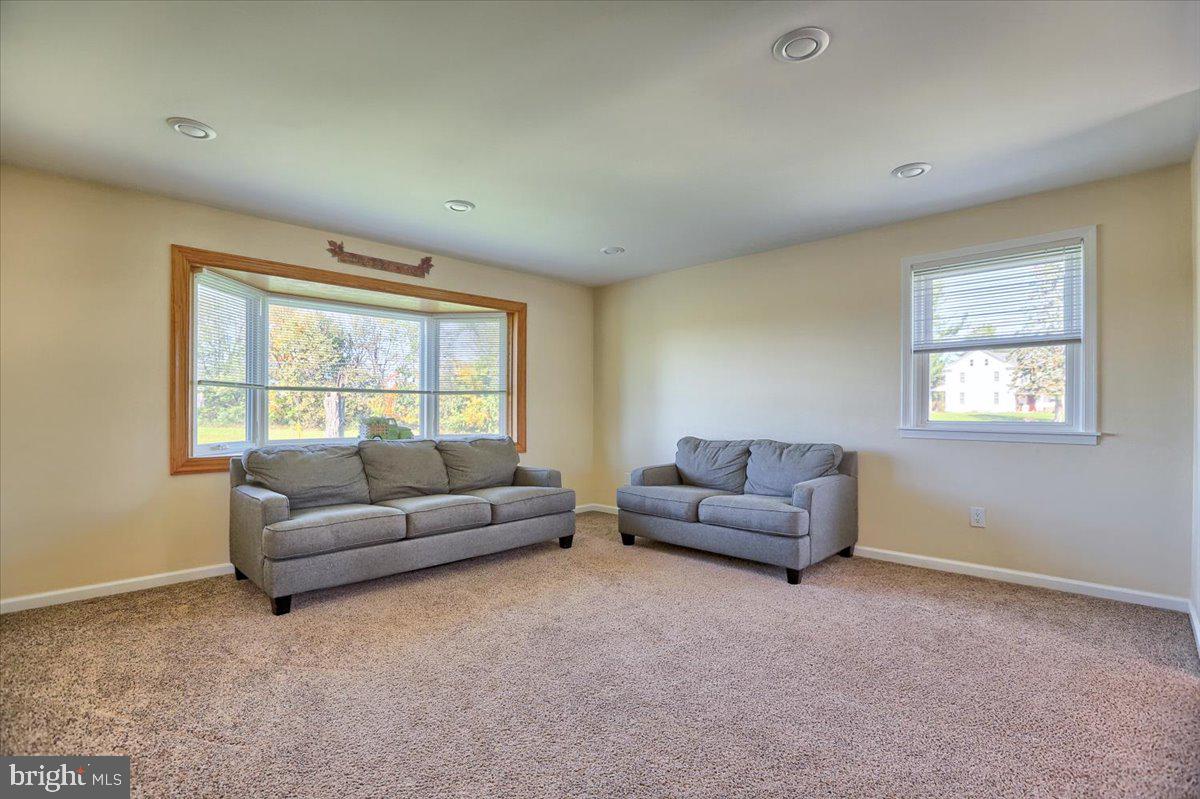 2199 Sheaffer Road Elizabethtown, PA 17022 - Photo 18 of 41