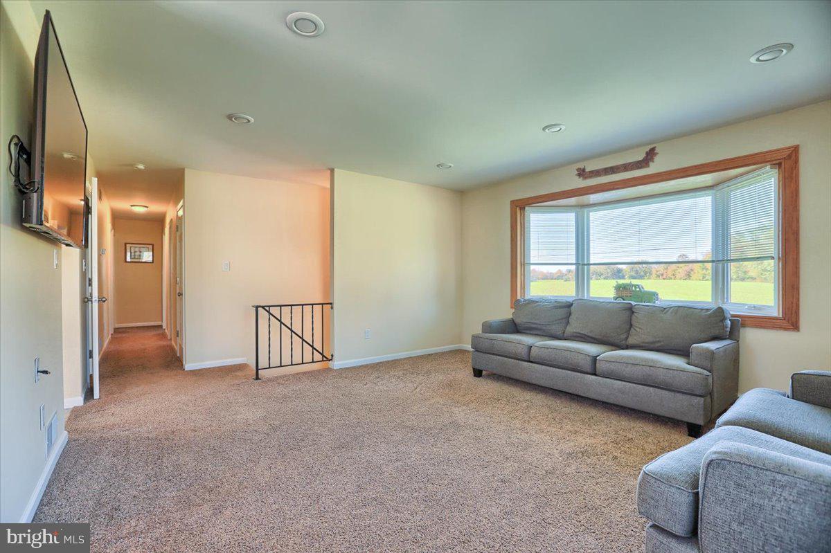 2199 Sheaffer Road Elizabethtown, PA 17022 - Photo 19 of 41