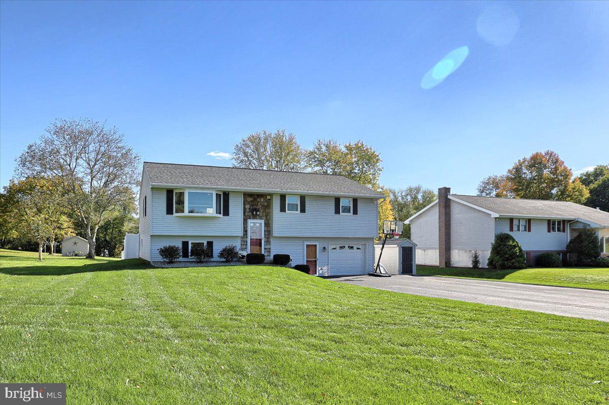 2199 Sheaffer Road Elizabethtown, PA 17022 - Photo 3 of 41