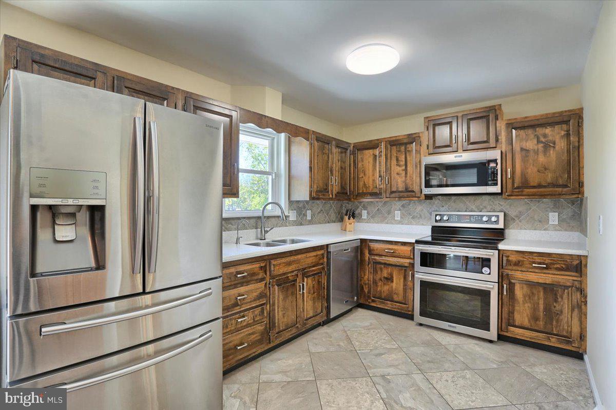 2199 Sheaffer Road Elizabethtown, PA 17022 - Photo 24 of 41