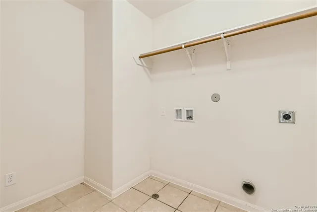 $1,895 | 11807 Luckey Ledge, San Antonio, TX 78252