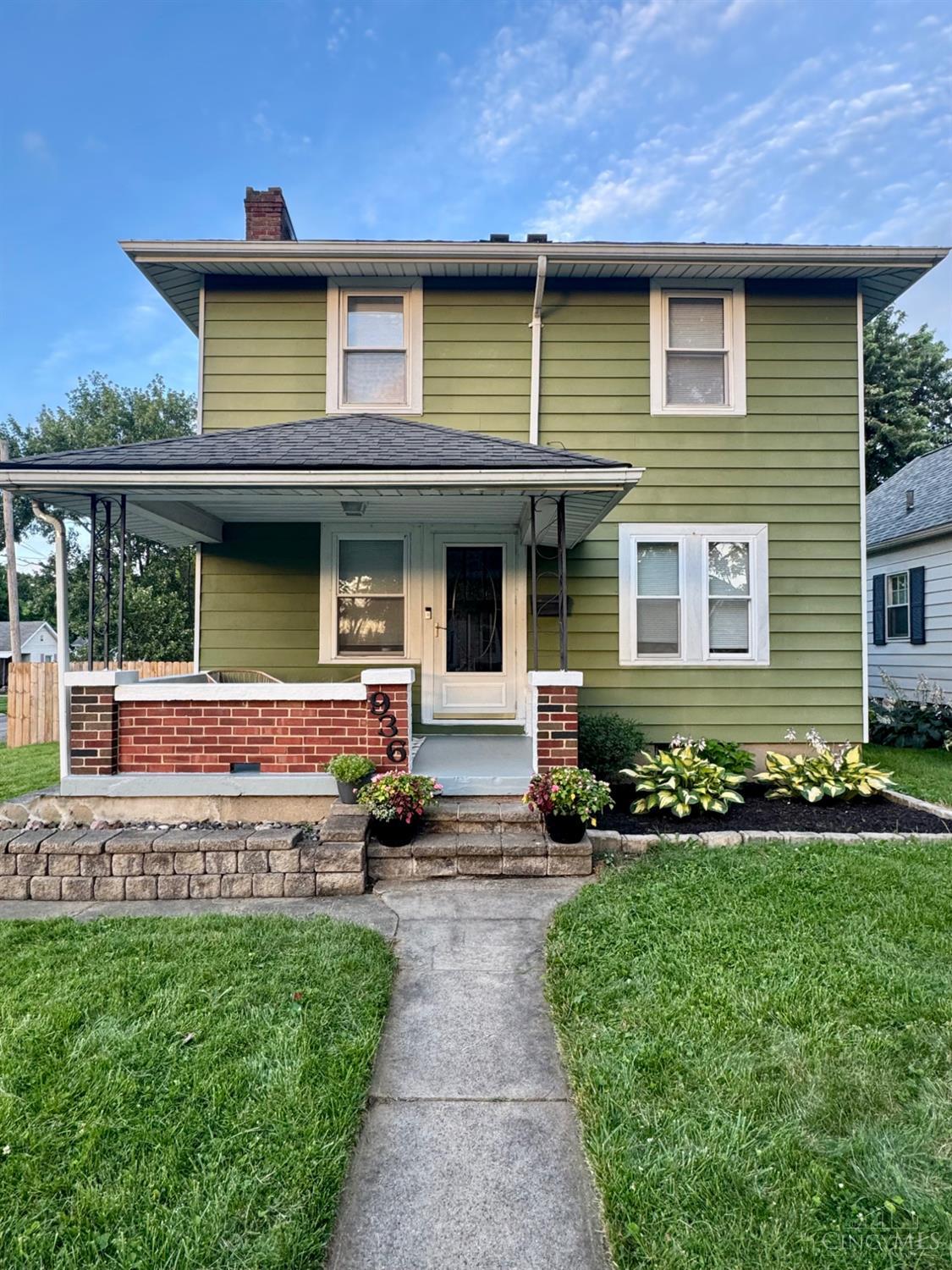 936 Ridgelawn Avenue Hamilton, OH 45013 - Photo 2 of 32