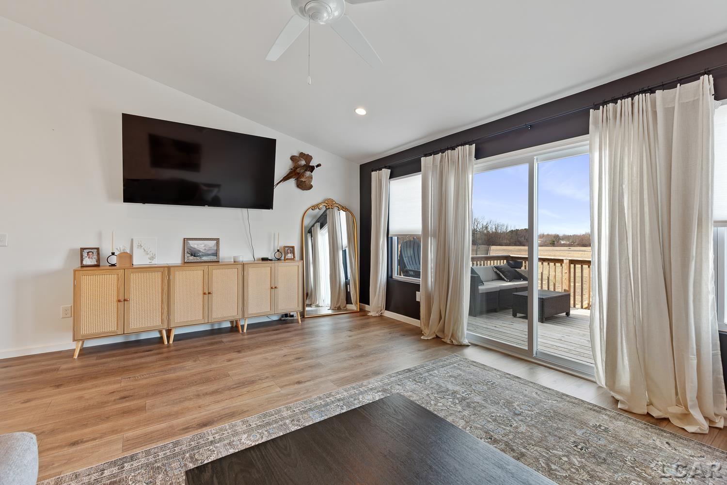 3202 Sutton Road Tecumseh, MI 49286 - Photo 11 of 47 50169383-99e814bd-328f-41cc-a1db-a46a5f80c2e0.JPG