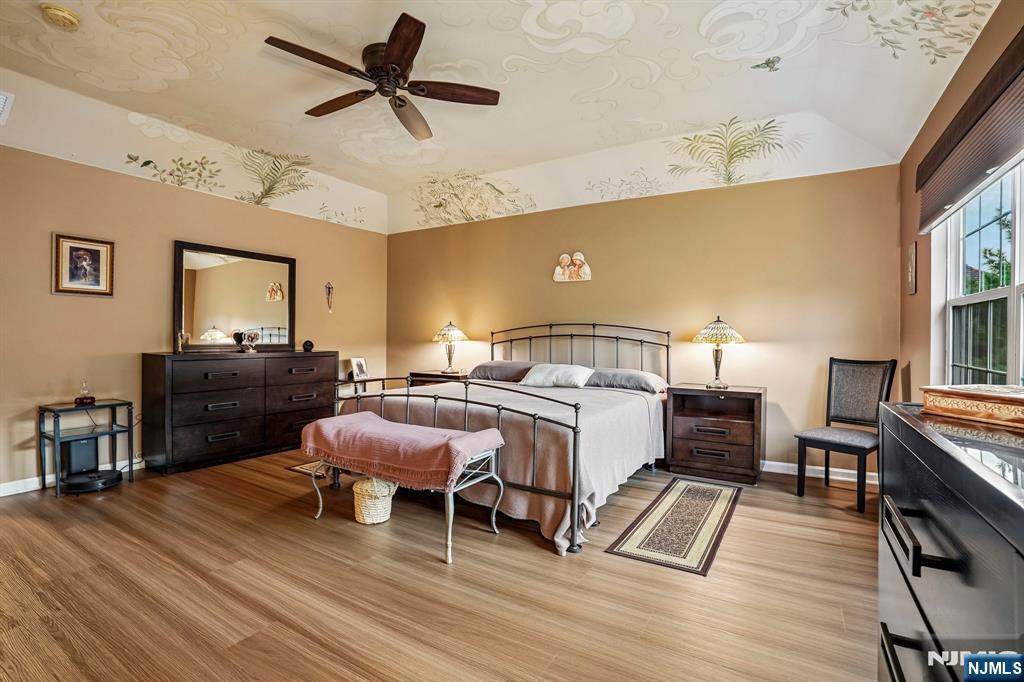 16 Langdale Road Wayne, NJ 07470 - Photo 18 of 29 Gallery Image 18