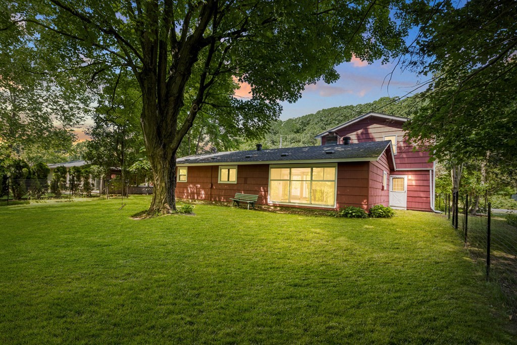 57 Donna Road Framingham, MA 01701 - Photo 2 of 39 Gallery Image 2