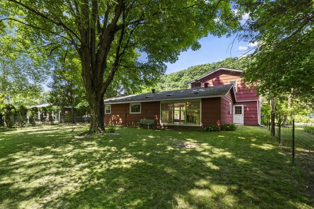 57 Donna Road Framingham, MA 01701 - Photo 33 of 39 Gallery Image 33