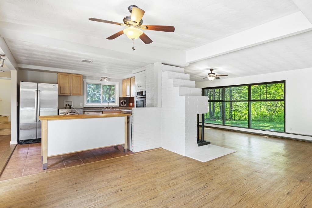 57 Donna Road Framingham, MA 01701 - Photo 4 of 39 Gallery Image 4