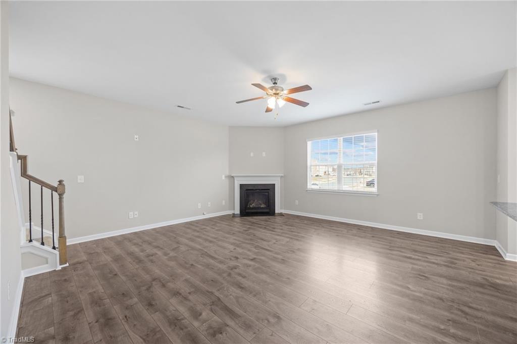 1216 Kerr Street Burlington, NC 27215 - Photo 7 of 50 Living Room