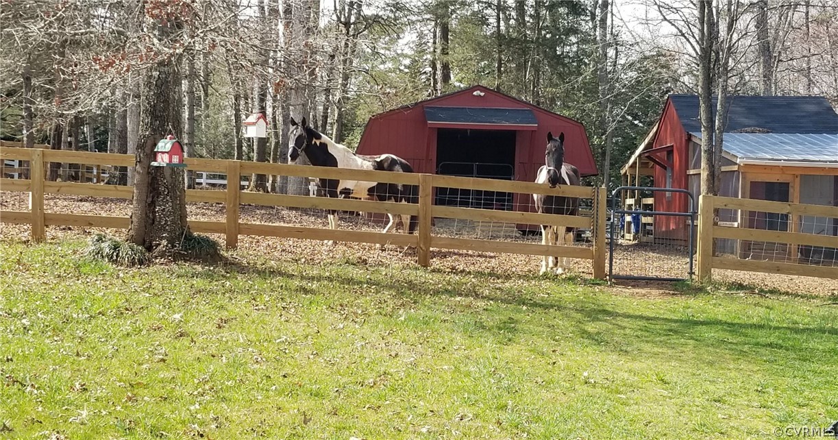 878 Three Chopt Road Manakin-Sabot, VA 23103 - Photo 3 of 11 Bring your horses! The barns and pastures are rea
