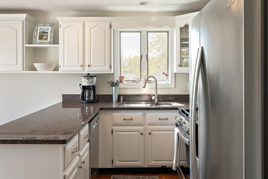 18 Nob Way Lowell, MA 01852 - Photo 10 of 37 Gallery Image 10