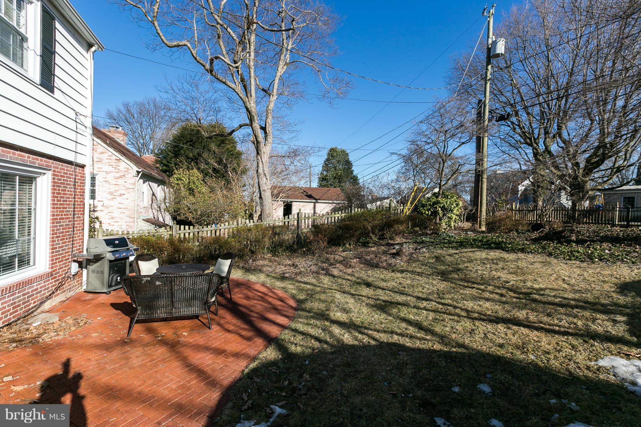 611 Wilton Road Towson, MD 21286 - Photo 28 of 30 a view of a backyard with sitting area and furniture