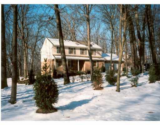 206 Woodcroft Road Economy, PA 15005 - Photo 1 of 1 Exterior Front.
