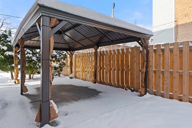 a view of outdoor space