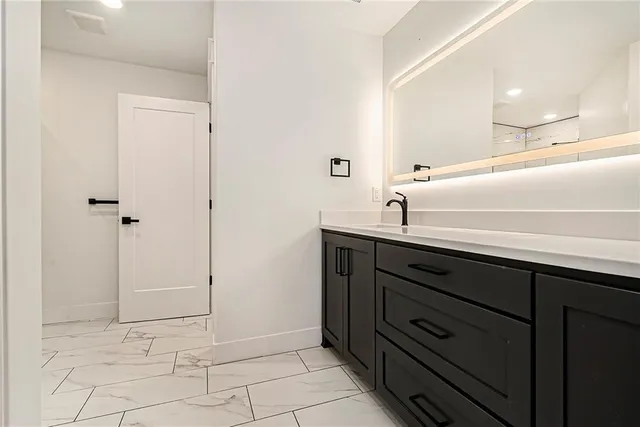 $720,000 | 52 Southeast 208th Street, Holt, MO 64048