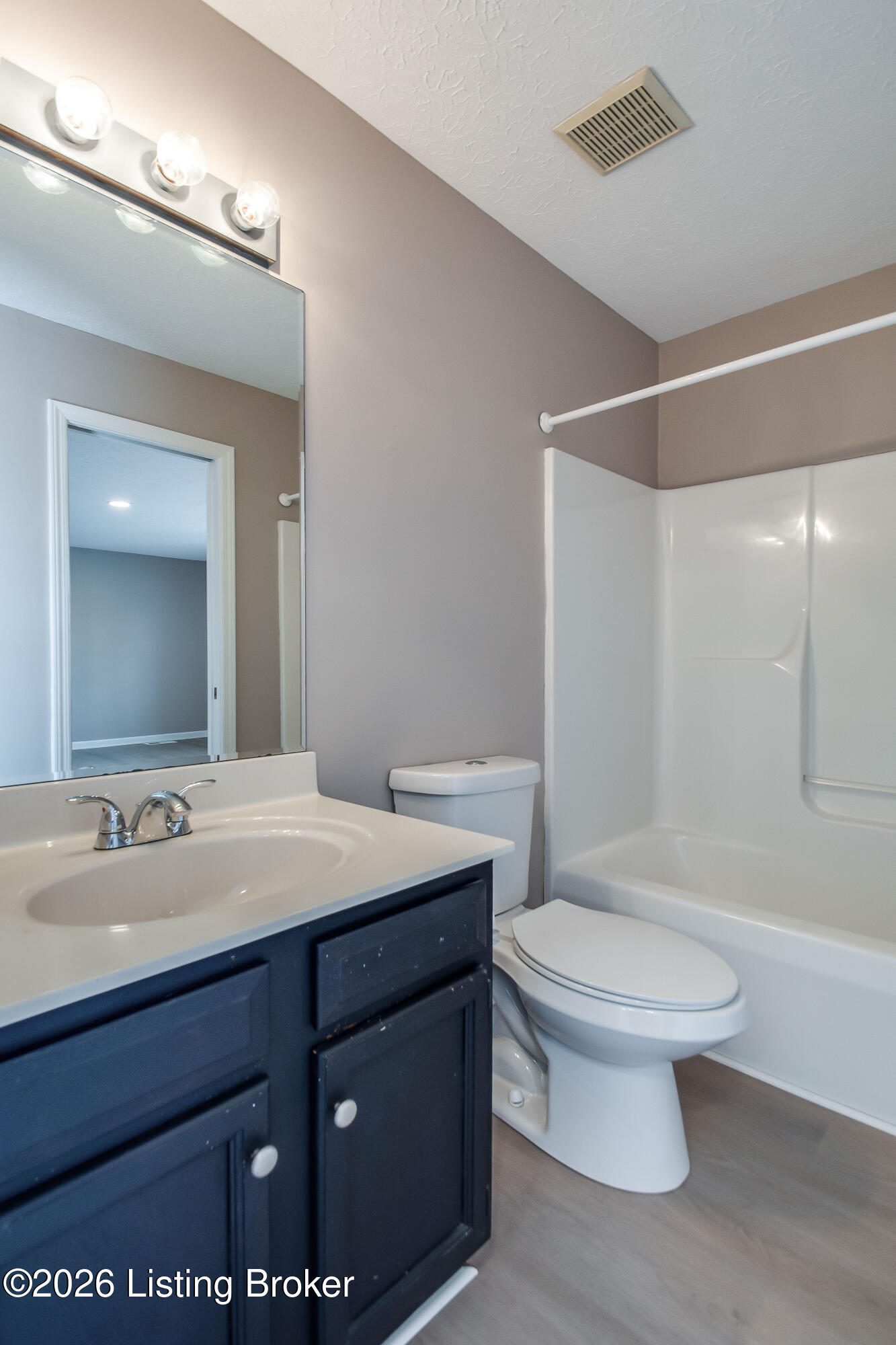 6710 Grandfield Road Louisville, KY 40258 - Photo 21 of 50 6710_Grandfield_Rd_40258_563