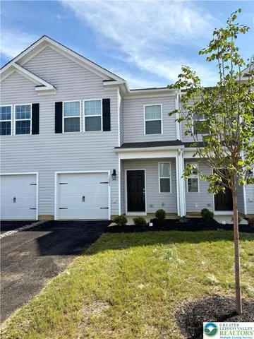 $2,390 | 1203 Susan Circle, Breinigsville, PA 18031