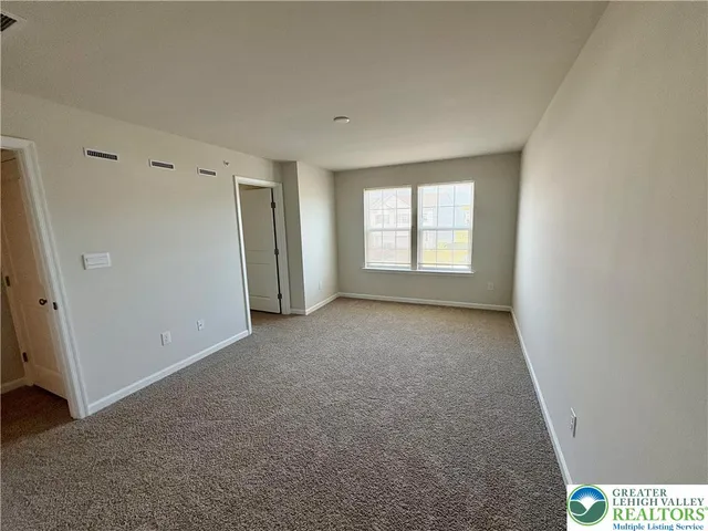 $2,390 | 1203 Susan Circle, Breinigsville, PA 18031