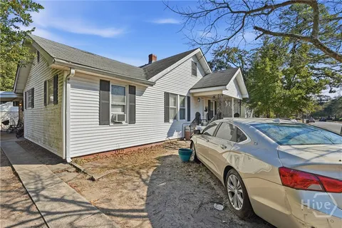 $239,000 | 2228 New York Avenue, Savannah, GA 31404