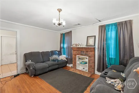 $239,000 | 2228 New York Avenue, Savannah, GA 31404