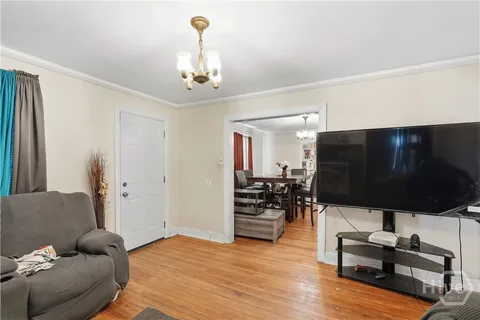 $239,000 | 2228 New York Avenue, Savannah, GA 31404