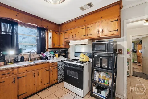 $239,000 | 2228 New York Avenue, Savannah, GA 31404