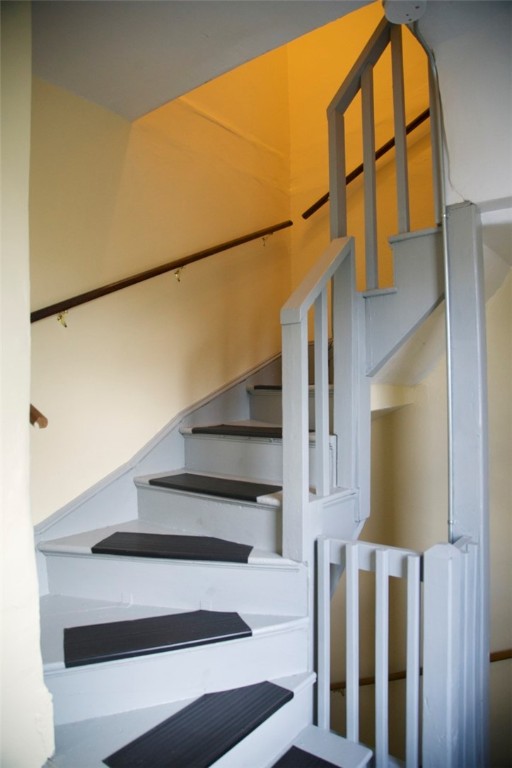 102 Penn Street Providence, RI 02909 - Photo 19 of 40