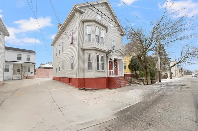 $775,000 | 102 Penn Street, Providence, RI 02909