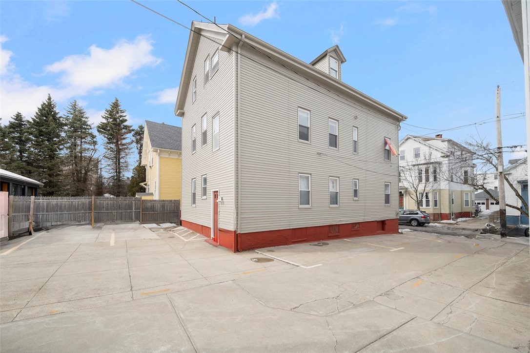 102 Penn Street Providence, RI 02909 - Photo 6 of 40