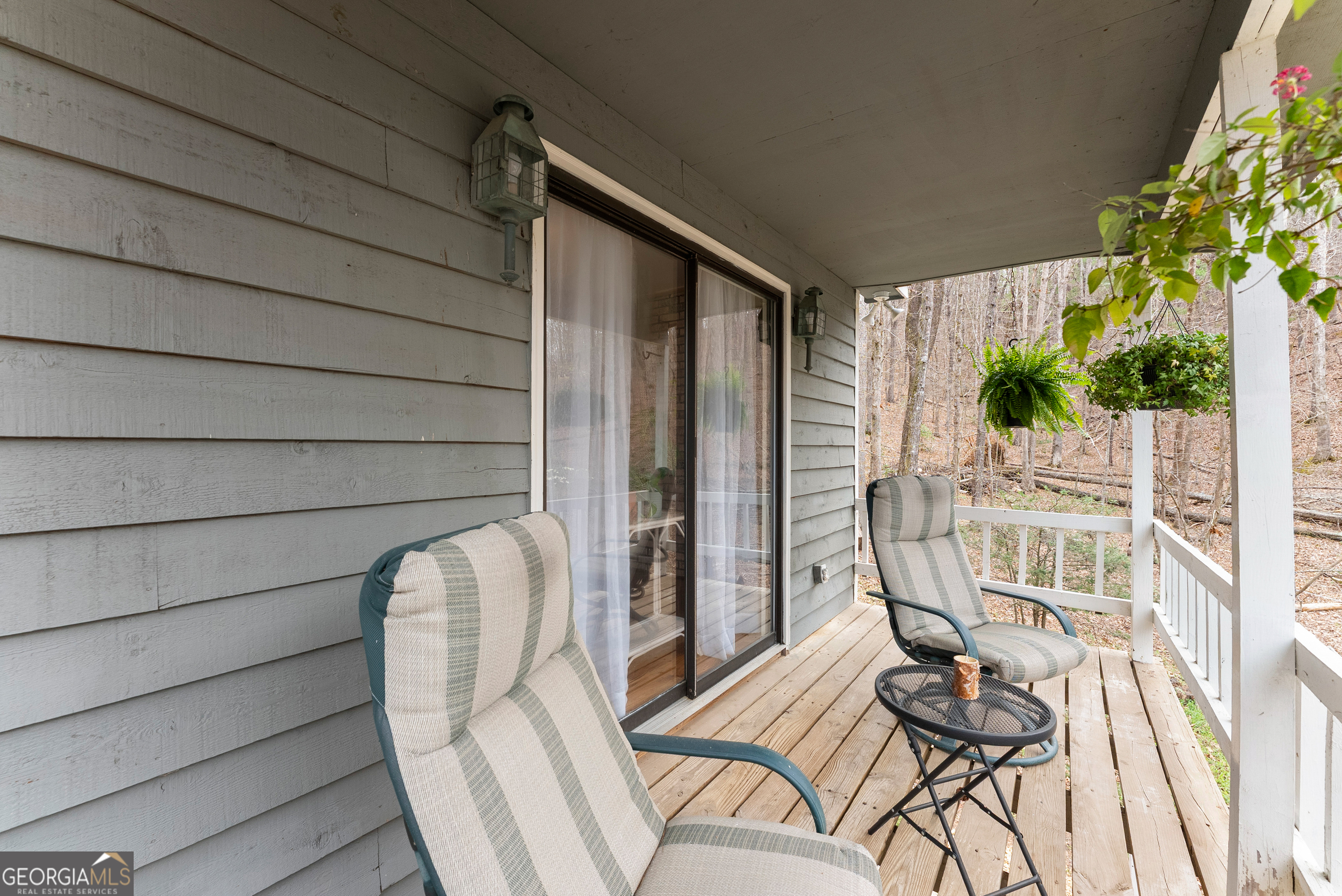 426 Skyview Circle Clarkesville, GA 30523 - Photo 27 of 42 a view of outdoor space with seating space