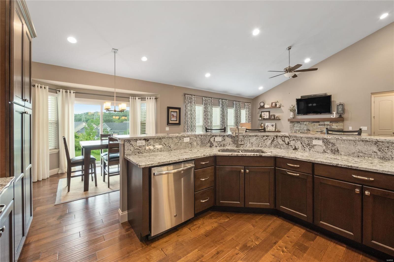 1055 Bridleridge Crossing Spur High Ridge, MO 63049 - Photo 11 of 39 Gallery Image 11