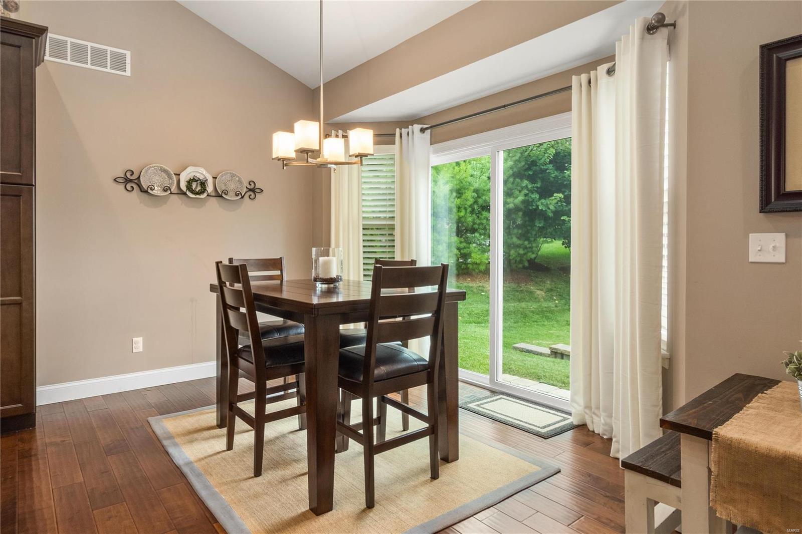 1055 Bridleridge Crossing Spur High Ridge, MO 63049 - Photo 12 of 39 Gallery Image 12